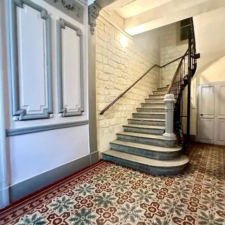 L'echappée Belle, Centre Historique, Gare